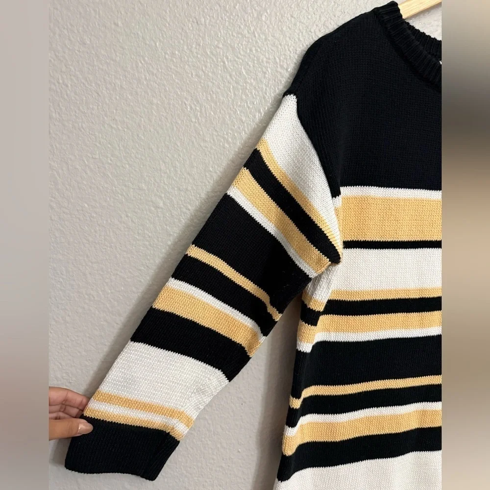 St. John elegant sweater